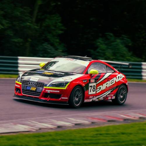 direnza performance car going around track